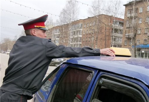 Облава на нелегалов. Госавтоинспекция проводит операцию Такси Облава на нелегалов. Госавтоинспекция проводит операцию Такси