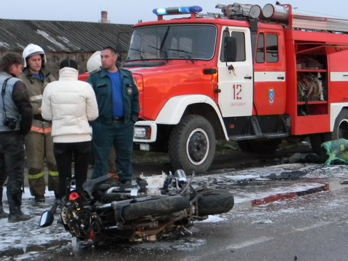 В Сыктывкаре в ДТП погиб мотоциклист В Сыктывкаре в ДТП погиб мотоциклист