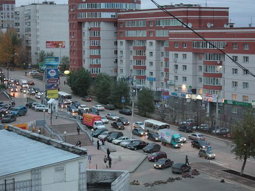 В связи с приездом Владимира Путина в Сыктывкар были перекрыты перекресток Коммунистической и Первомайской