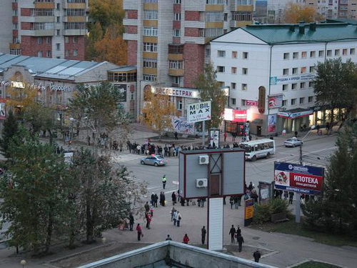В связи с приездом Владимира Путина в Сыктывкар были перекрыты перекресток Коммунистической и Первомайской
