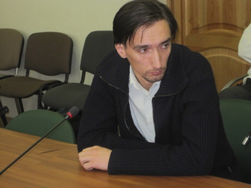 «Круглый стол» по вопросам повышения безопасности дорожного движения в г.Сыктывкаре «Круглый стол» по вопросам повышения безопасности дорожного движения в г.Сыктывкаре