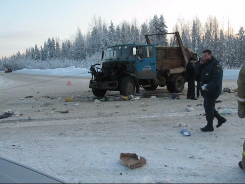 В Ухтинском районе в ДТП погиб водитель В Ухтинском районе в ДТП погиб водитель