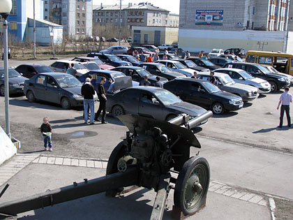 В Воркуте ударили автопробегом по бездорожью и разгильдяйству В Воркуте ударили автопробегом по бездорожью и разгильдяйству