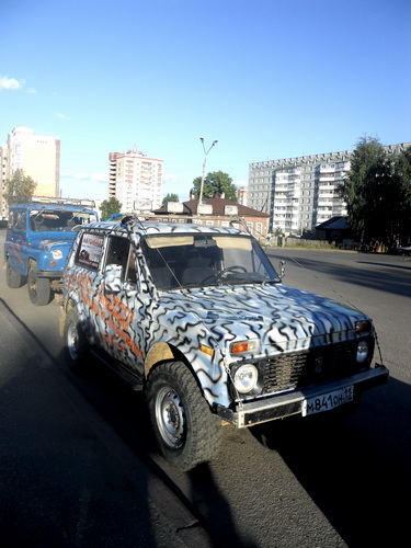 В Сыктывкаре презентовали автомобили-участники экспедиции Сыктывкар-Половники В Сыктывкаре презентовали автомобили-участники экспедиции Сыктывкар-Половники
