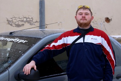 В Сыктывкаре радиостанция устроила ралли Париж — Давпон В Сыктывкаре радиостанция устроила ралли Париж — Давпон