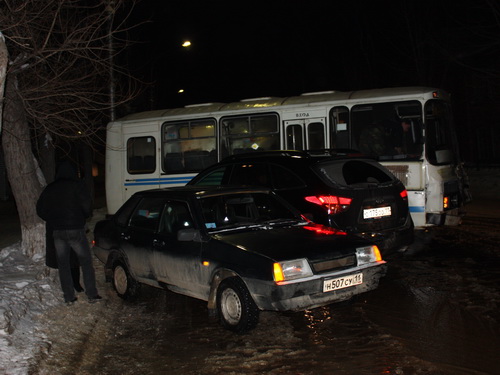 Сыктывкар: автобус собрал три автомобиля Сыктывкар: автобус собрал три автомобиля
