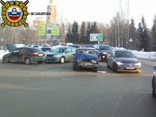 Сводка происшествия на дорогах Коми за 20 февраля 2012 года Сводка происшествия на дорогах Коми за 20 февраля 2012 года