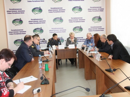 Прямая линия в общественной приемной Главы Республики Коми