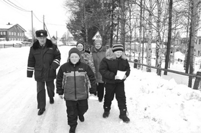 За безопасностью на дорогах
