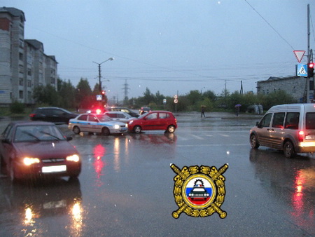 Сводка ГИБДД на дорогах Коми за 7 сентября 2012 года Сводка ГИБДД на дорогах Коми за 7 сентября 2012 года
