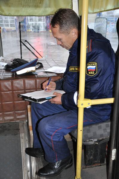 В Сыктывкаре проходит профилактическая операция Автобус В Сыктывкаре проходит профилактическая операция Автобус