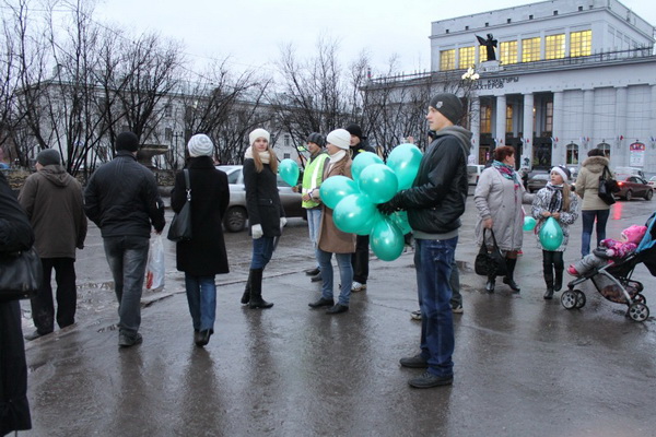 В Воркуте прошел флешмоб Воздушный шар для пешехода
