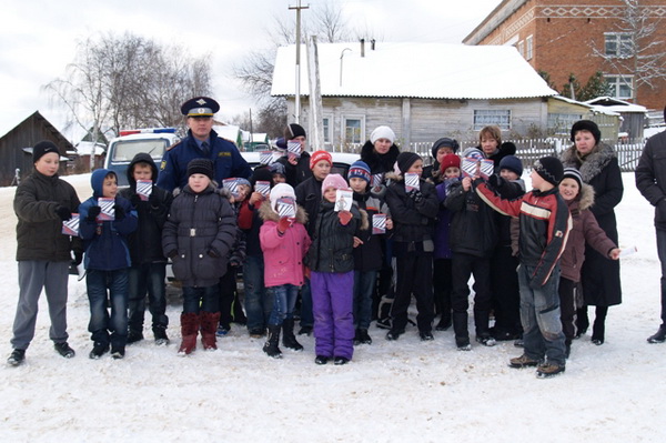 В селе Кослан была проведена пропагандистская акция Пешеход на переход В селе Кослан была проведена пропагандистская акция Пешеход на переход