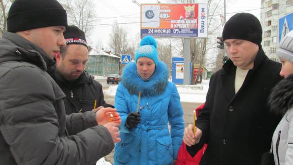 В Коми вспоминают жертв ДТП В Коми вспоминают жертв ДТП