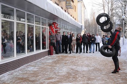 Компания АГАТ открыла дилерский центр TOYOTA в Сыктывкаре Компания АГАТ открыла дилерский центр TOYOTA в Сыктывкаре