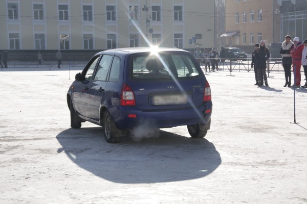 В Сыктывкаре прошло автомногоборье для женщин-автолюбительниц Автоледи – 2013 В Сыктывкаре прошло автомногоборье для женщин-автолюбительниц Автоледи – 2013