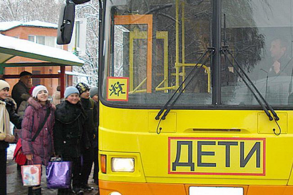 Оборудование сельских школьных автобусов тахографами завершится к новому году