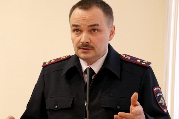 Вячеслав Гайзер дал ряд поручений по снижению аварийности на дорогах Вячеслав Гайзер дал ряд поручений по снижению аварийности на дорогах