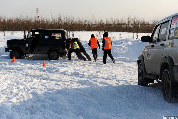 В Сыктывкаре прошла гонка внедорожников